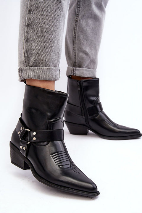 Heel boots Step in style