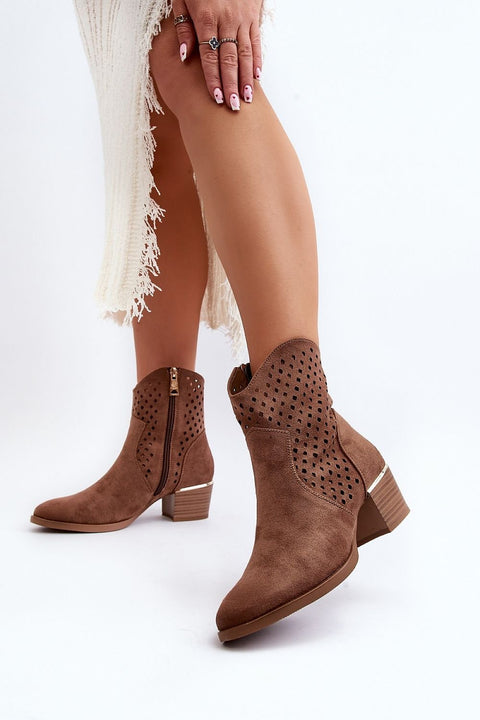 Heel boots Step in style