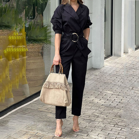 Macacão com Cintura e Mangas Largas